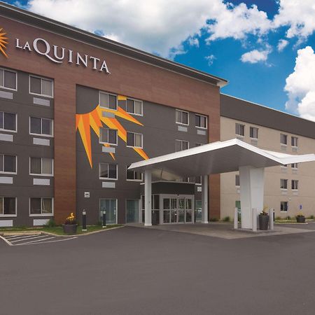 La Quinta By Wyndham Cleveland - Airport North Hotel Exterior foto