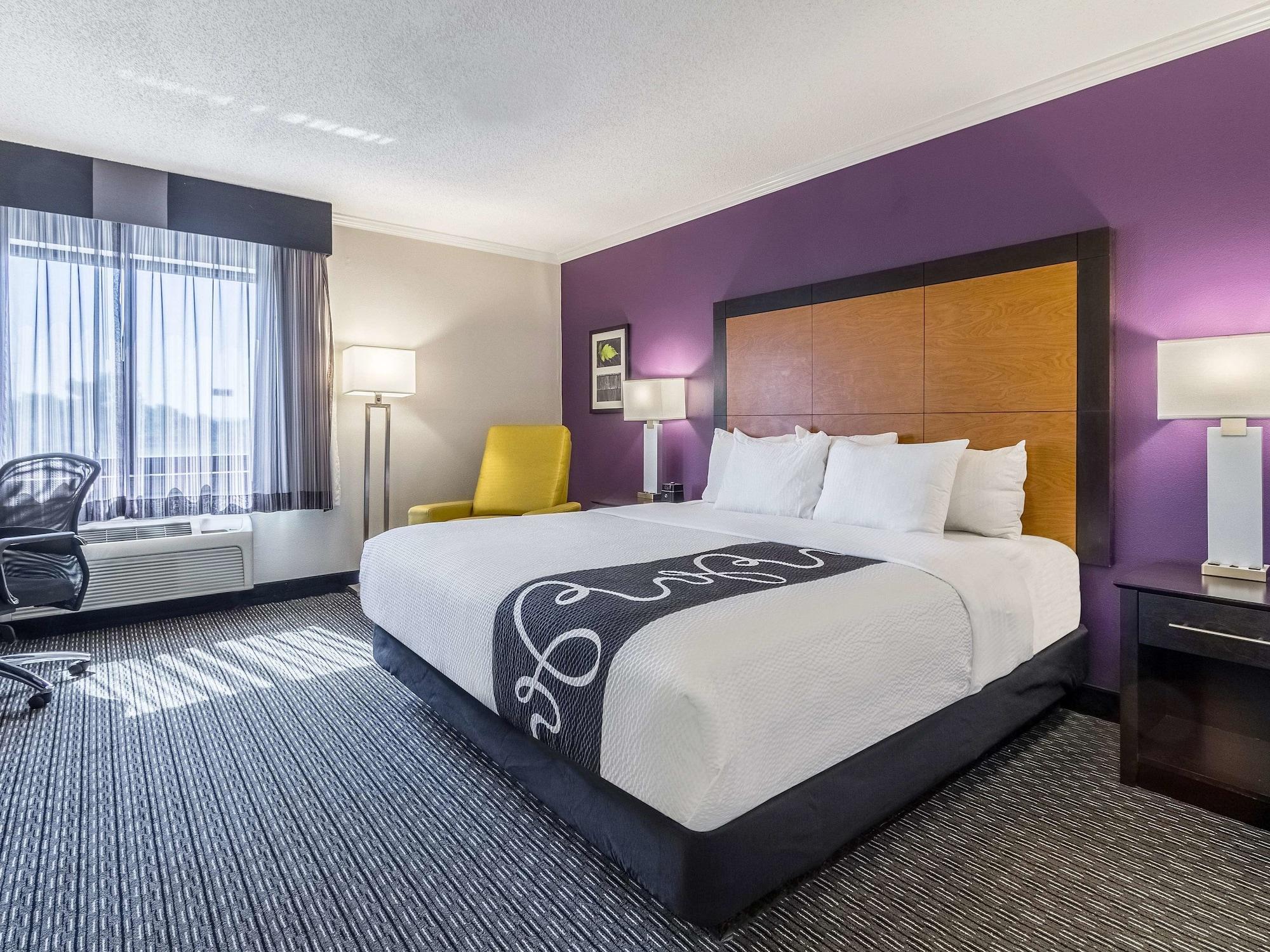 Hotel La Quinta By Wyndham Cleveland - Airport North Exterior foto