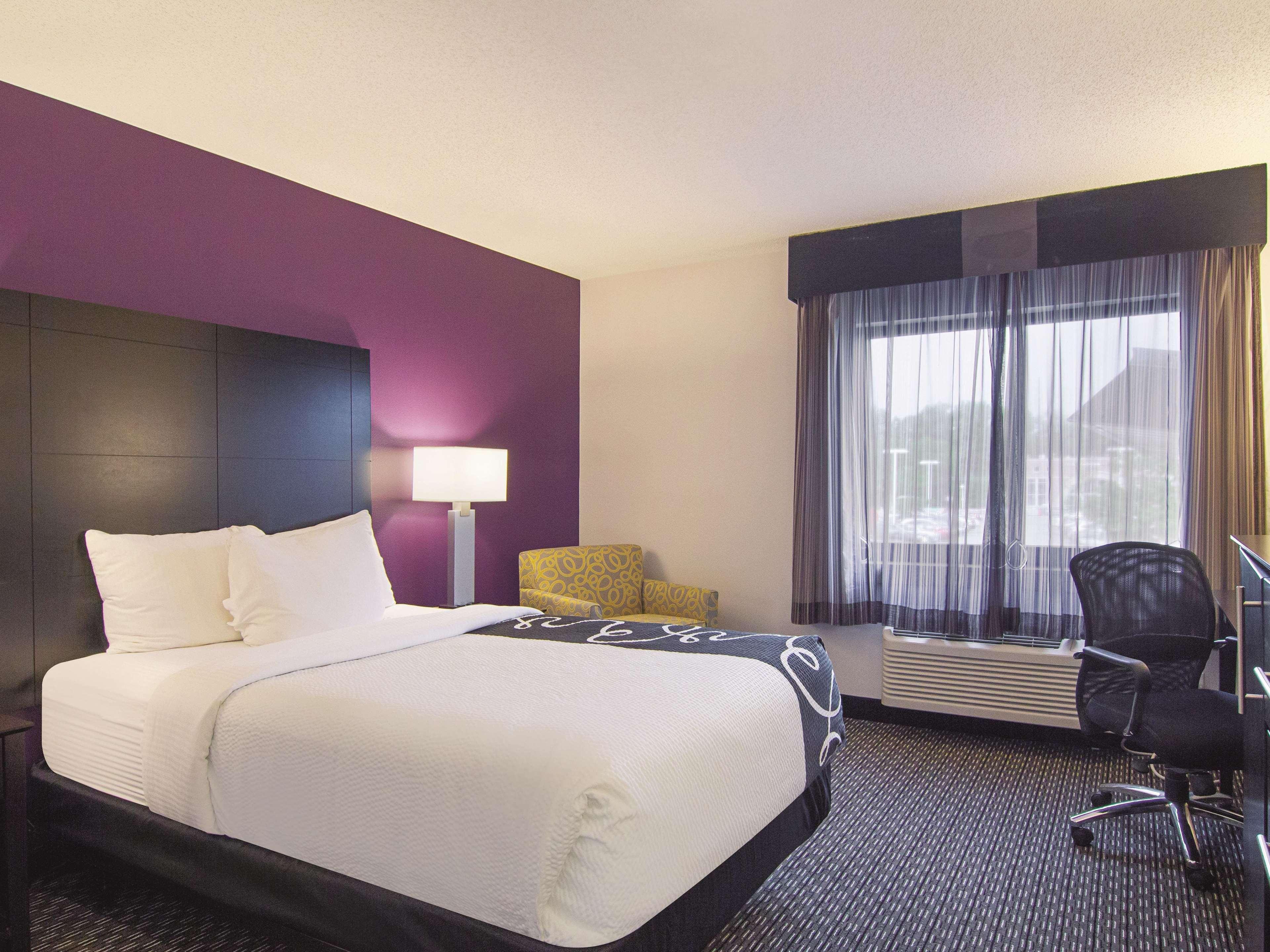 Hotel La Quinta By Wyndham Cleveland - Airport North Exterior foto