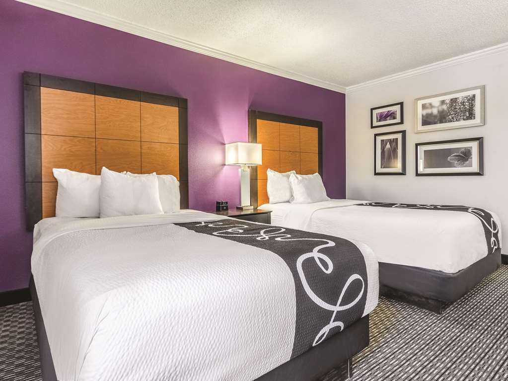 Hotel La Quinta By Wyndham Cleveland - Airport North Habitación foto