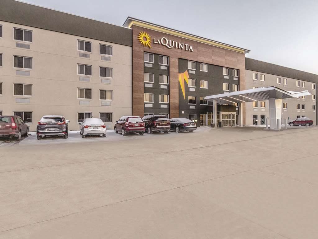 Hotel La Quinta By Wyndham Cleveland - Airport North Exterior foto