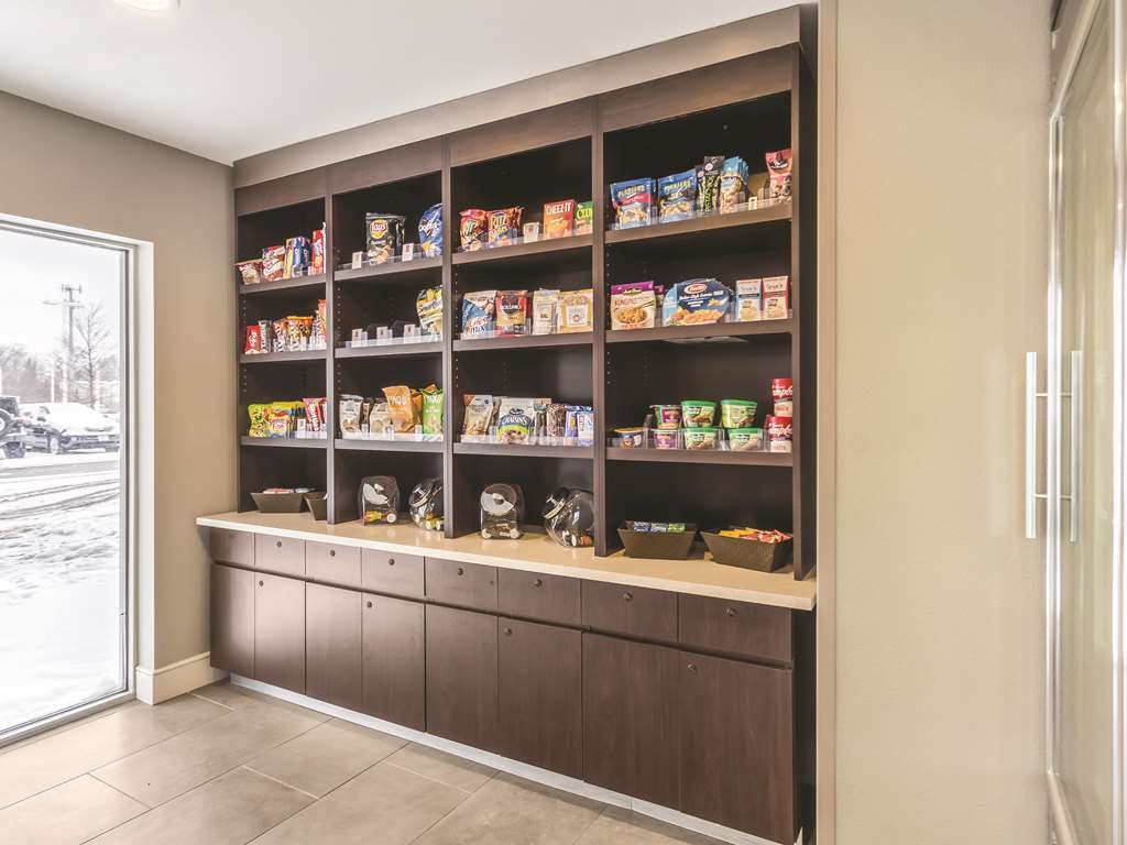 Hotel La Quinta By Wyndham Cleveland - Airport North Servicios foto