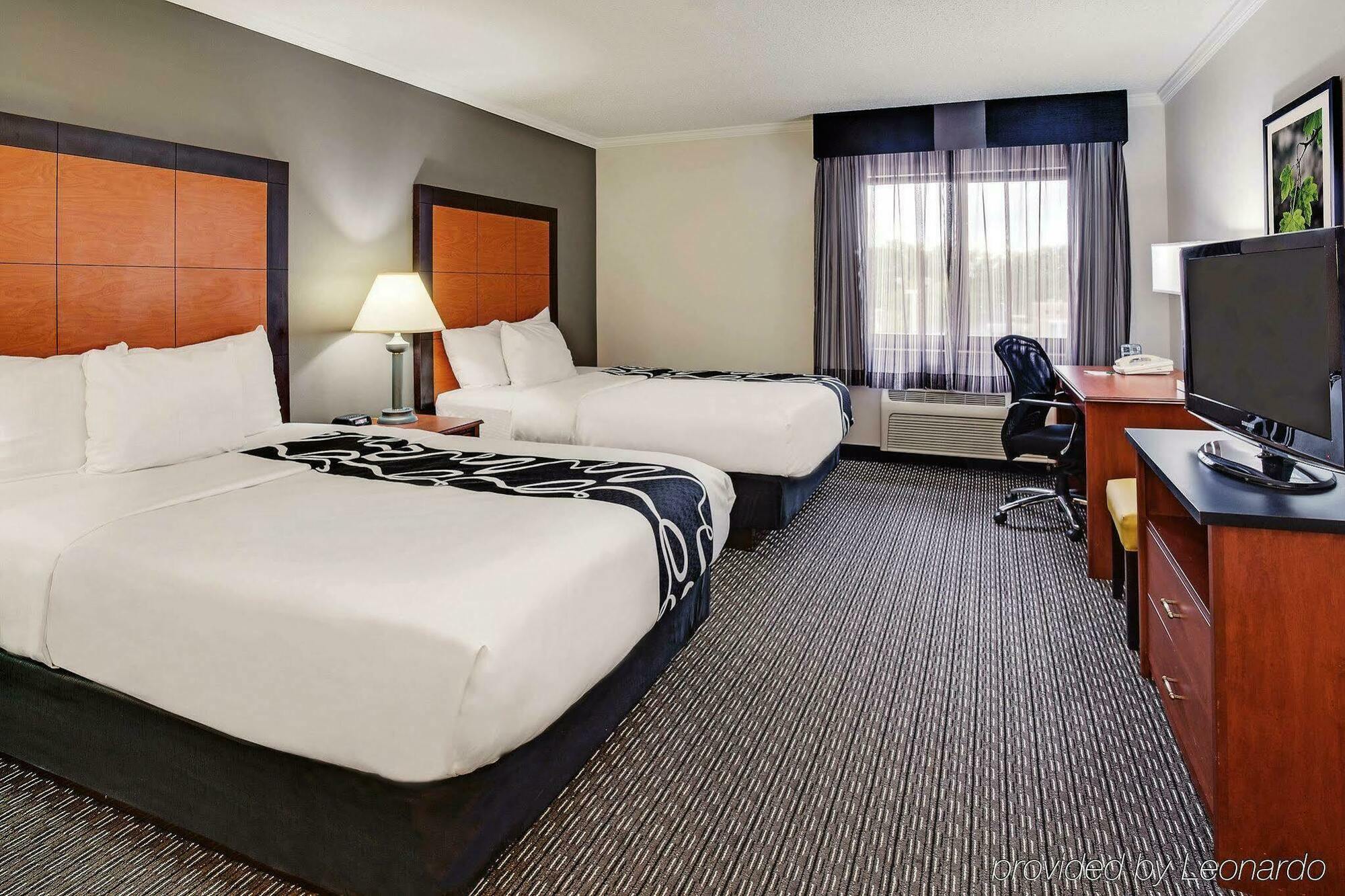 Hotel La Quinta By Wyndham Cleveland - Airport North Exterior foto